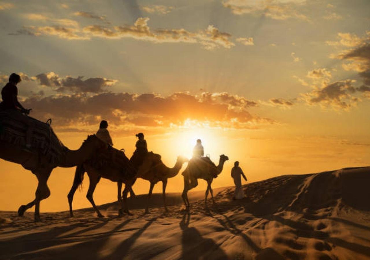 Desert Glamping Experience Merzouga Luaran gambar